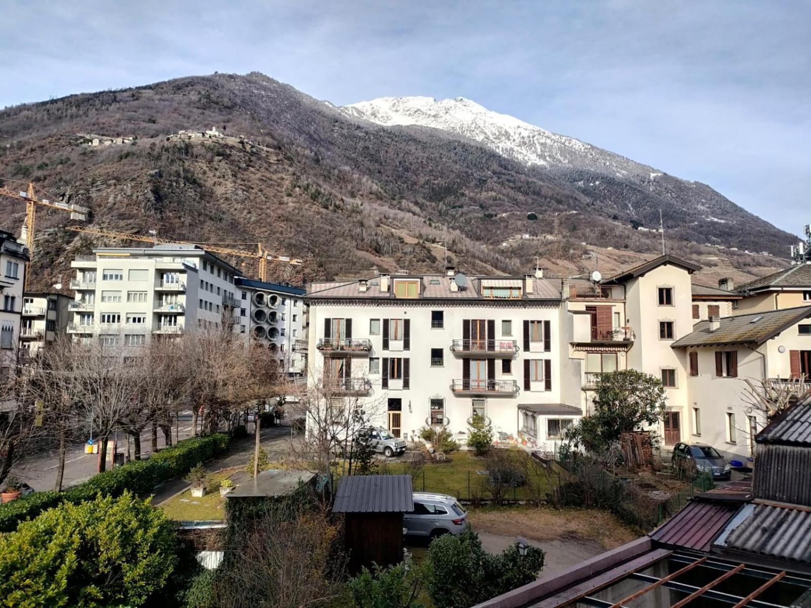 Bernina Station Center Apartment - Tirano Buitenkant foto